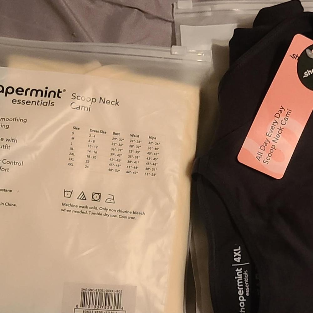 Shapermint Essentials Scoop Neck Camisole in Black